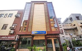 Fabhotel Arihant Inn